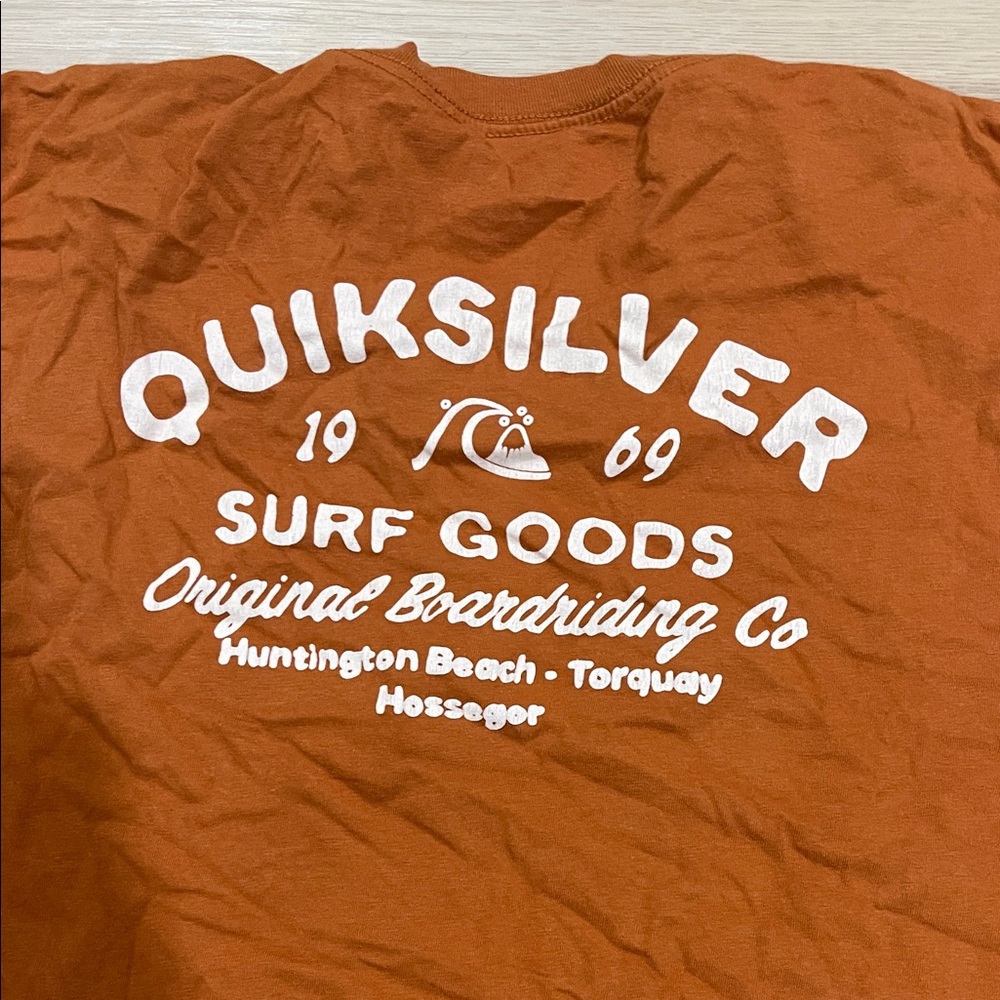 Quiksilver Men's Rust Graphic Tee